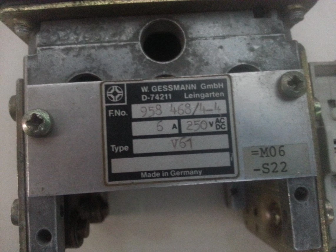 admin/uploads/uploads/w.gessmann v61 de crane joystick_1.webp